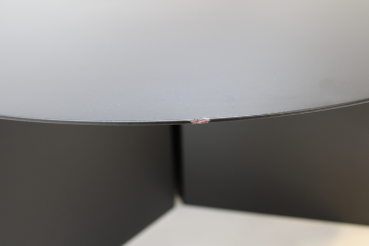 Hay Slit Table XL Tisch Couchtisch Beistelltisch Sofatisch Stahl Ø 65cm KRATZER