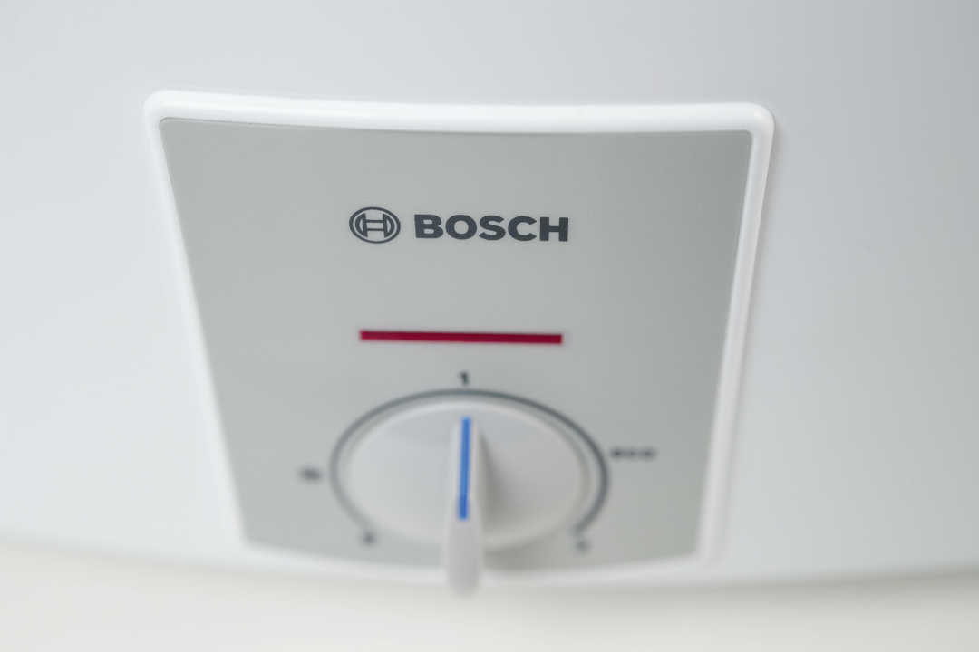 Bosch 7736504804 Durchlauf-Erhitzer Warmwasser EEK: B Tronic Plus Store 30 I