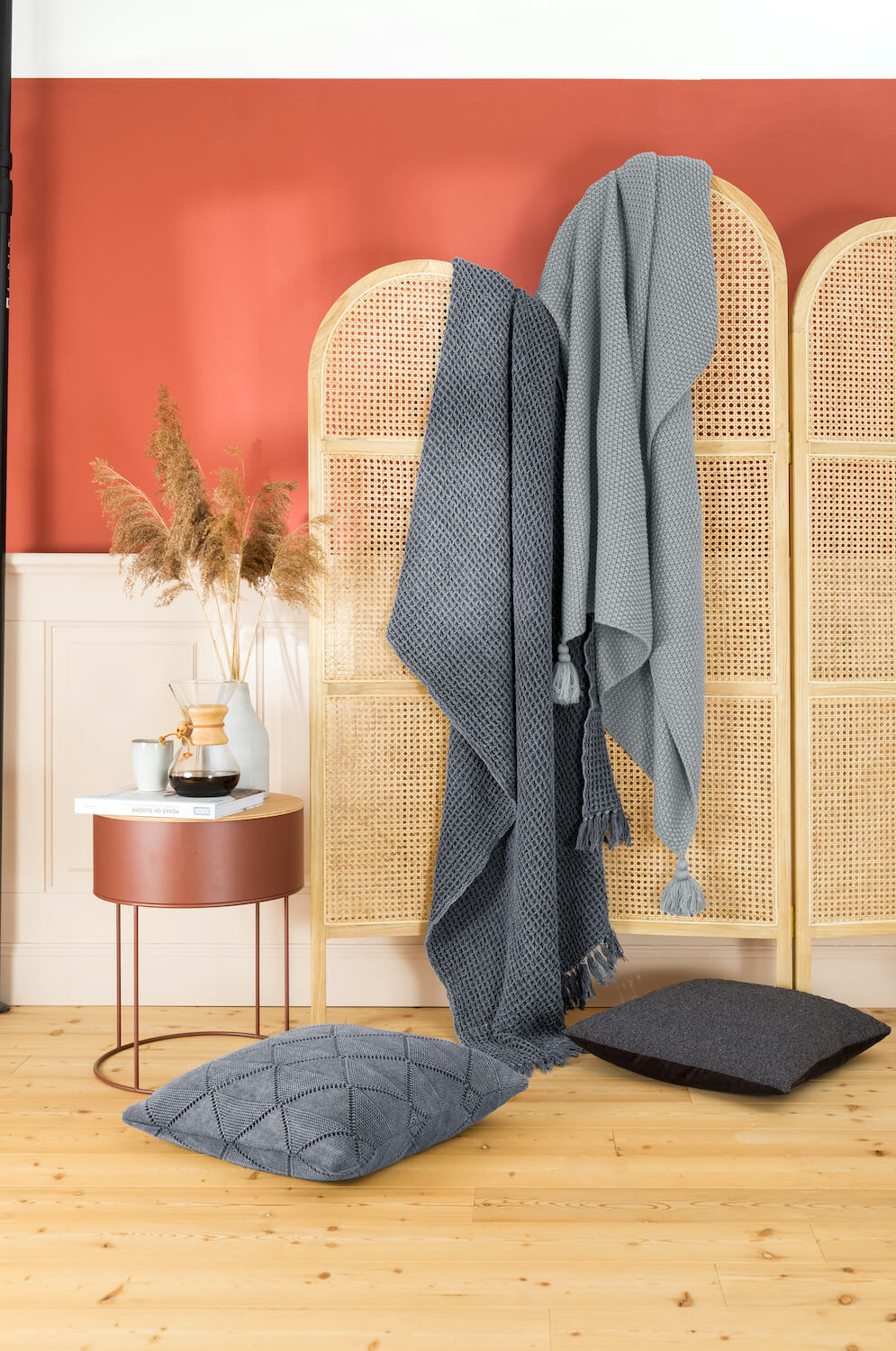 B-Ware Mokebo Decke ‘Die Hyggelige’ Mit Waffelpique Im Stonewashed Look, Strickdecke, T - 4260669183070