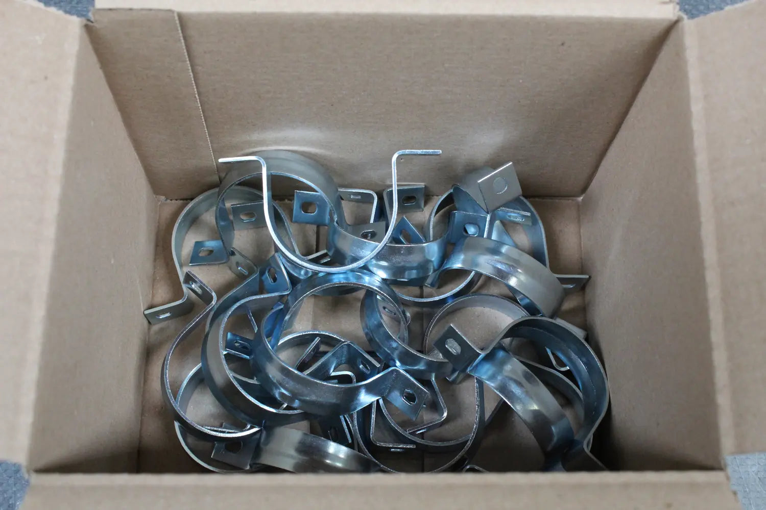 B-Ware Obo Bettermann Rohrschelle Schelle Stahl Galvanisch Verzinkt 50 Mm 25 Stück - 4012195568339