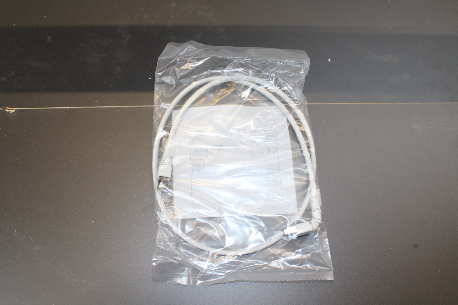 B-Ware Weidmüller RJ45 Netzwerk Anschlusskabel CAT 6a S/FTP 1 m Grau 12 STÜCK