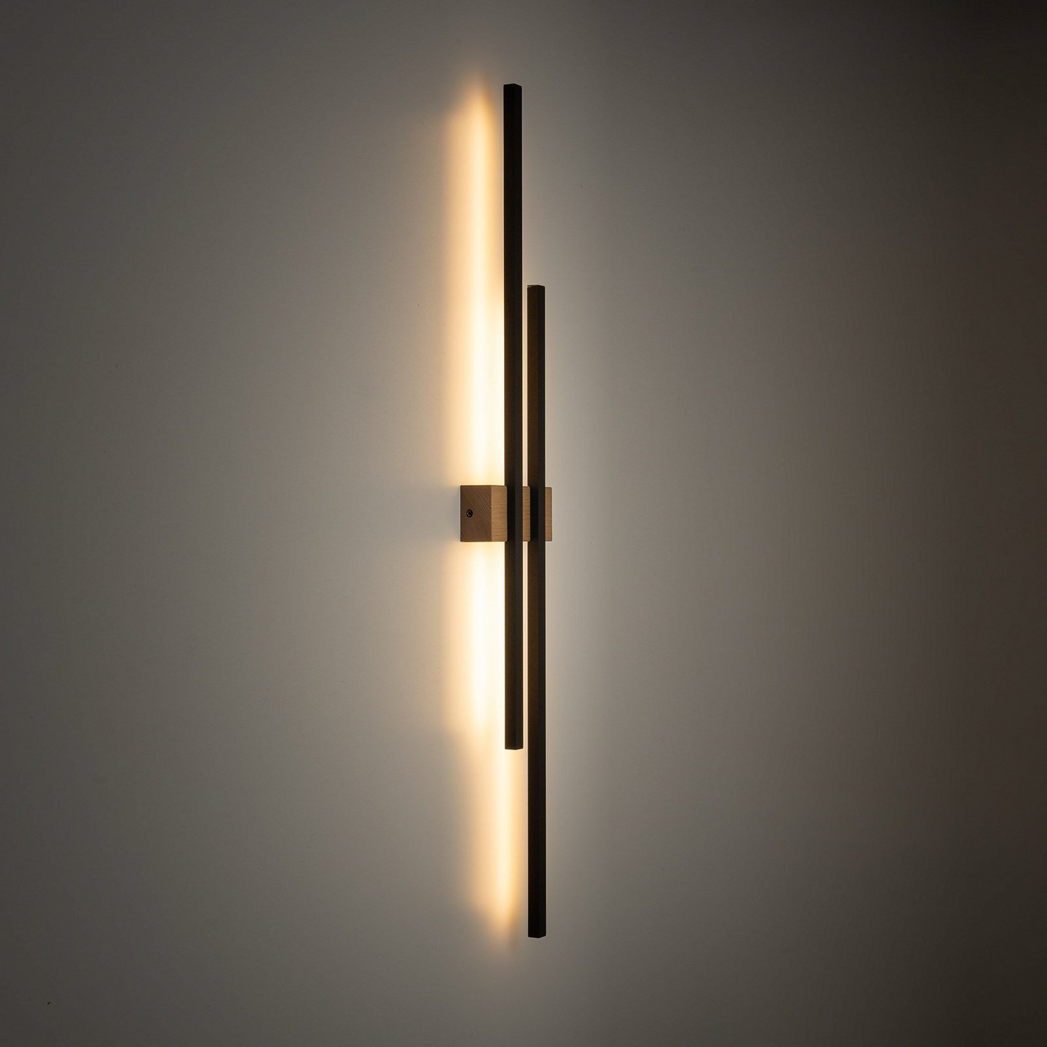 Led Wandleuchte Flash Schwarz Kiefer Höhe 90 Cm 2 Flammig Wandlampe Lampe S647 B-Ware
