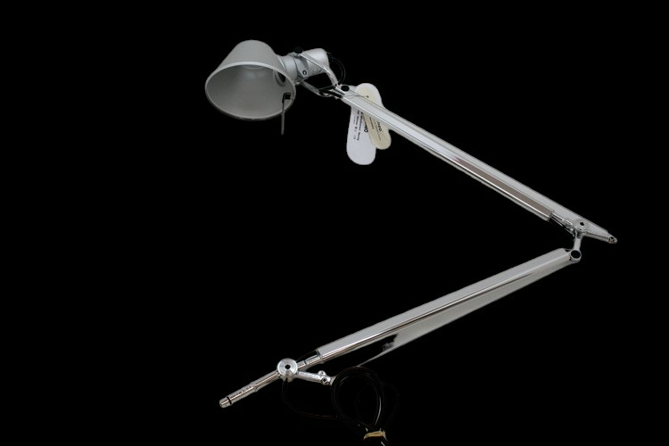 Tolomeo Tavolo Body Schreibtischlampe Tischlampe Tischleuchte Leuchte Lampe E27 B-Ware