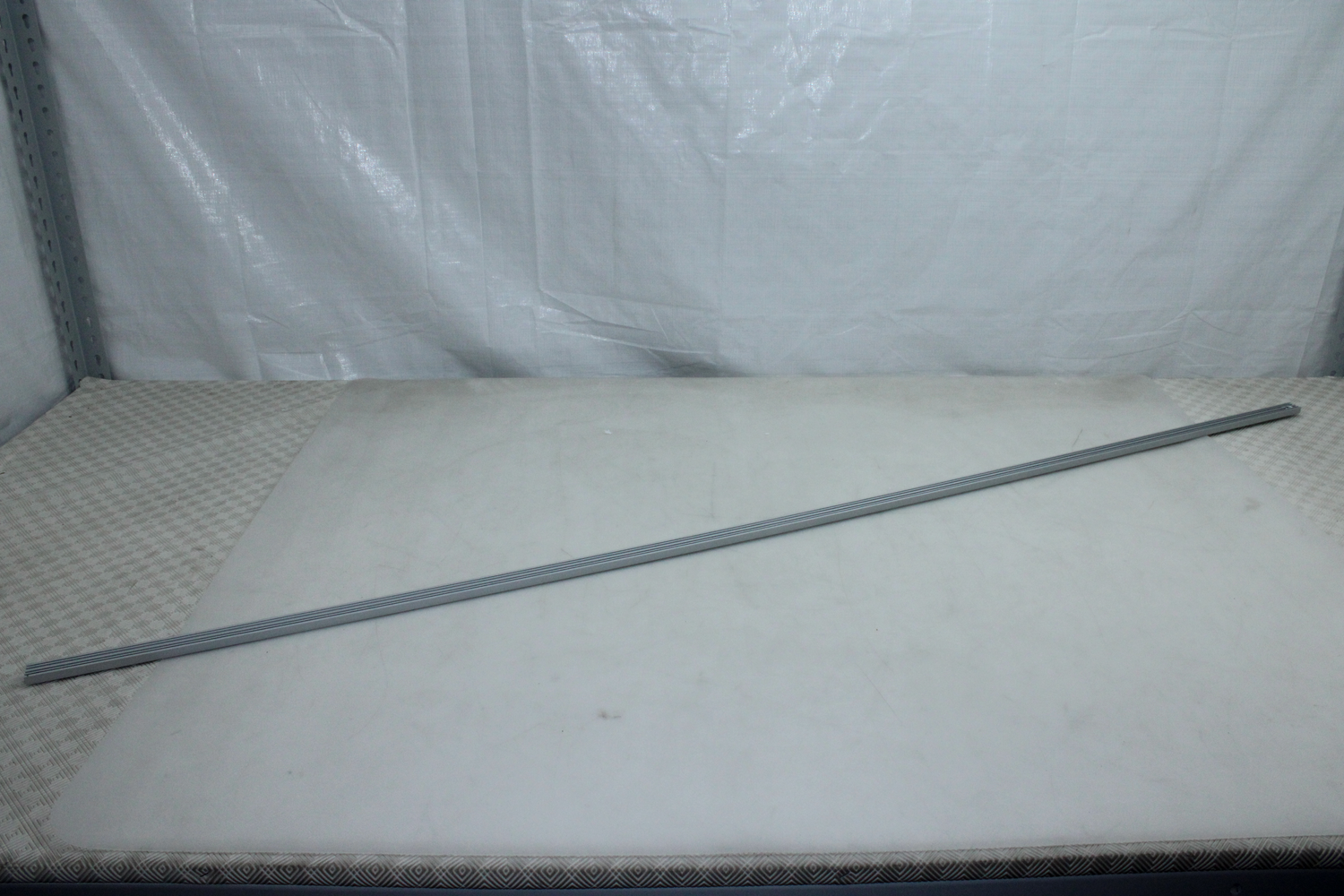 B-Ware The Light Group S40120 SLC Pro B1 Aufbau Extra Low 2m Profilabdeckung Leuchte