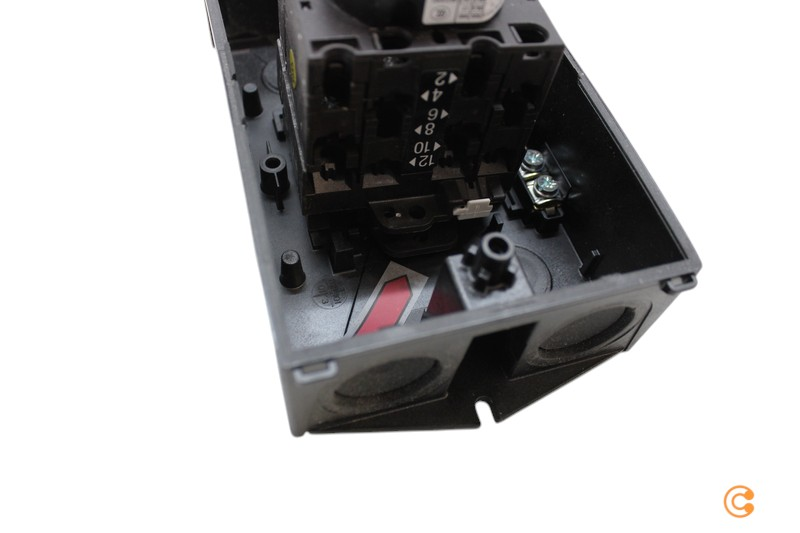 B-Ware Eaton T3 3 8401/I2 Steuerschalter Bodenbefestigung Im Gehäuse Siehe Text/Foto