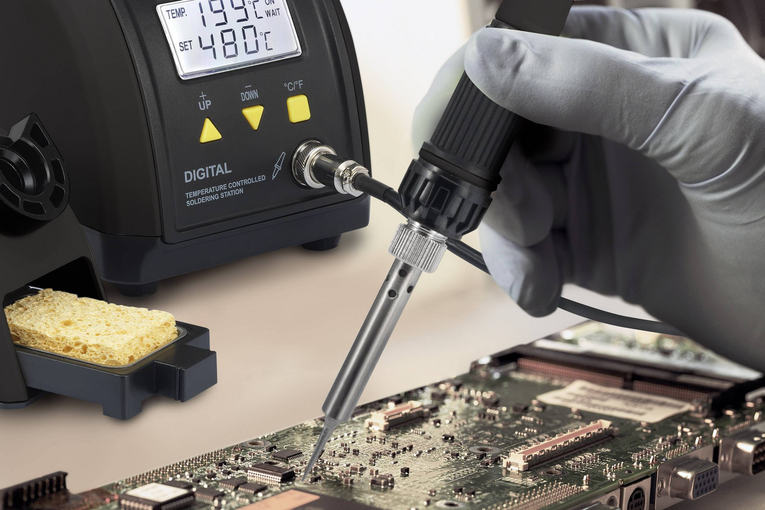 B-Ware Toolcraft Zd 8916 Lötstation Digital 60 W  160 Bis 480 °C Inkl. Entlötsaugpu859