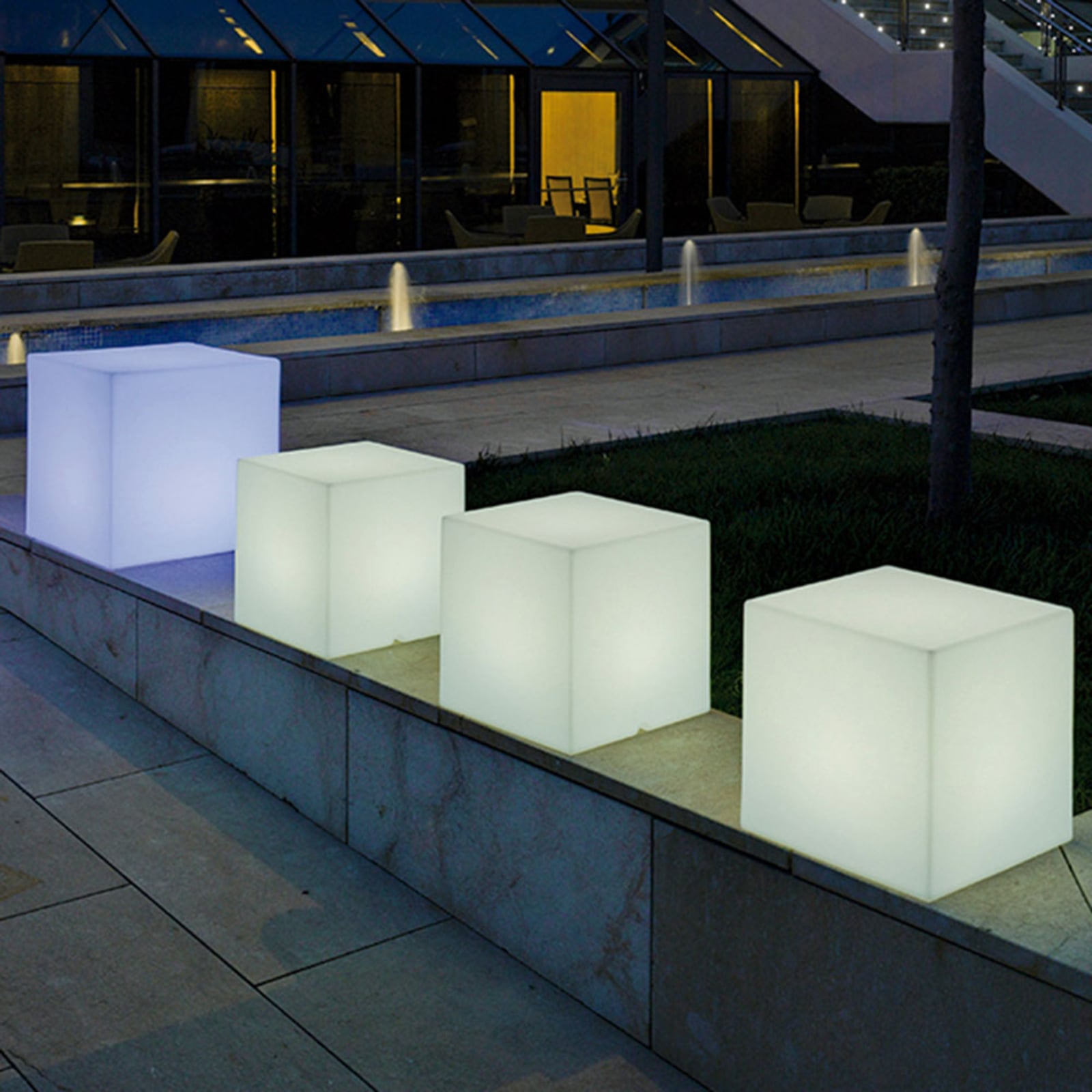Newgarden Solarleuchte Cuby LED Gartenlampe dimmbar RGB 43cm weiß IP65 600lm - 8436558745483