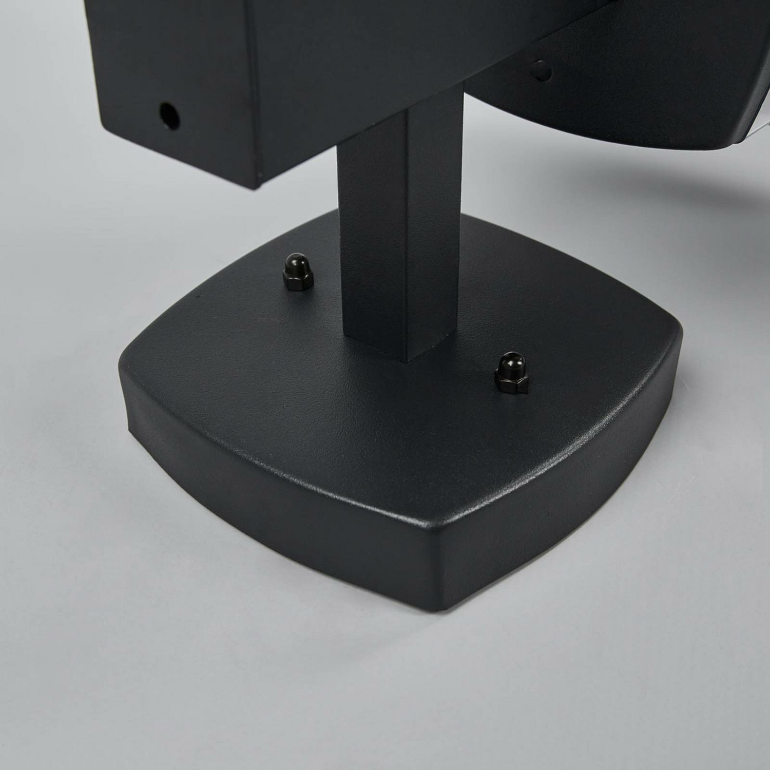 Applique murale extérieure LED Lindby Askan, lampe d'extérieur en acier inoxydable noir (produit de seconde main).