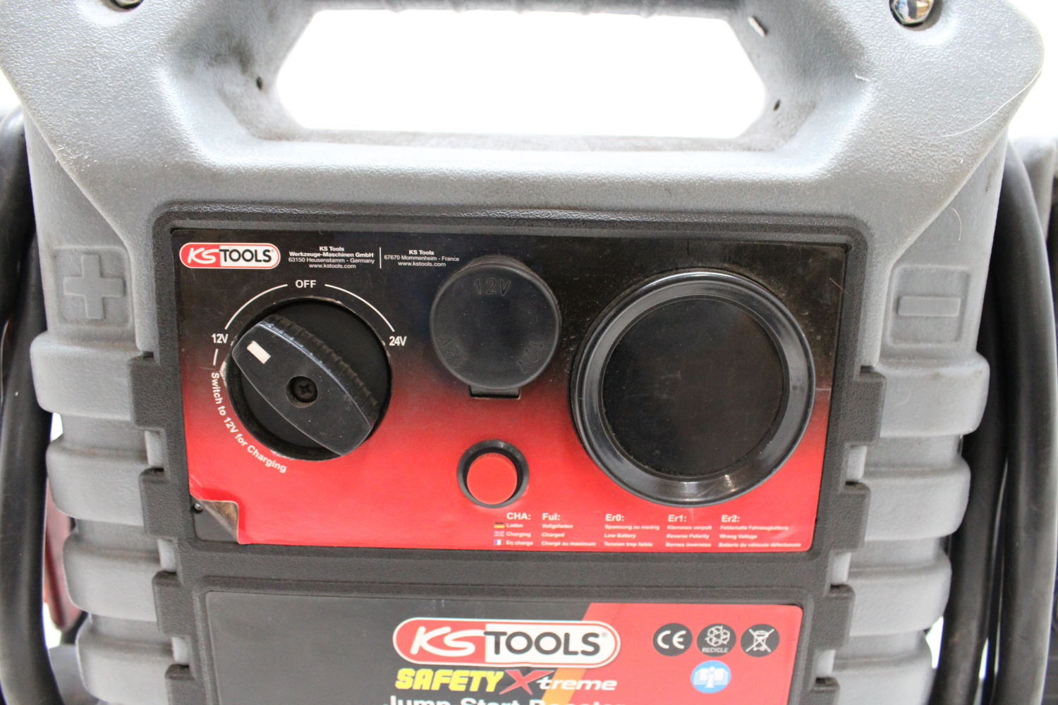 D-Ware Ks Tools 12 V + 24 V Batterie Booster, Mobiles Starthilfegerät Defektware - 4042146413173