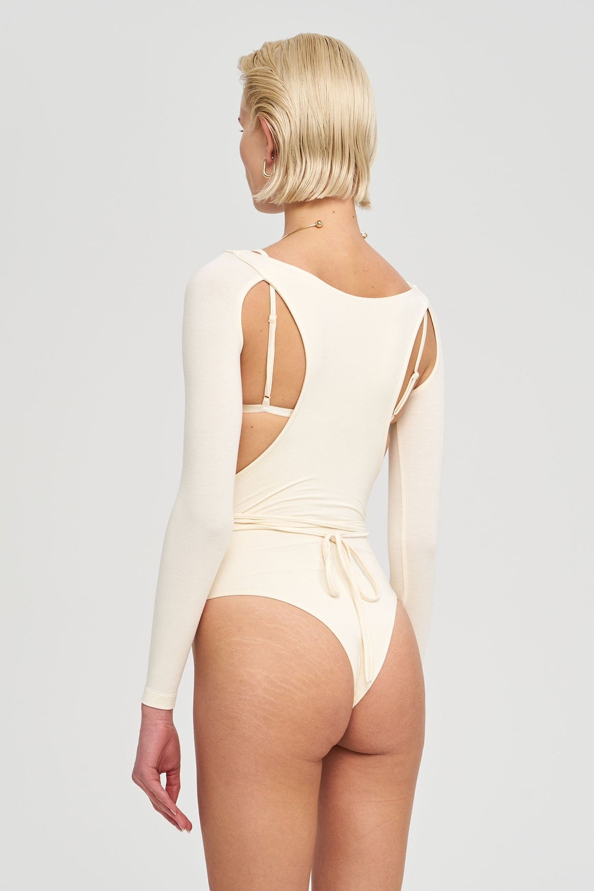 IAMNOTBASIC Margot Bodysuit Body Einteiler Damen Elfenbein Größe M - 8682521044569