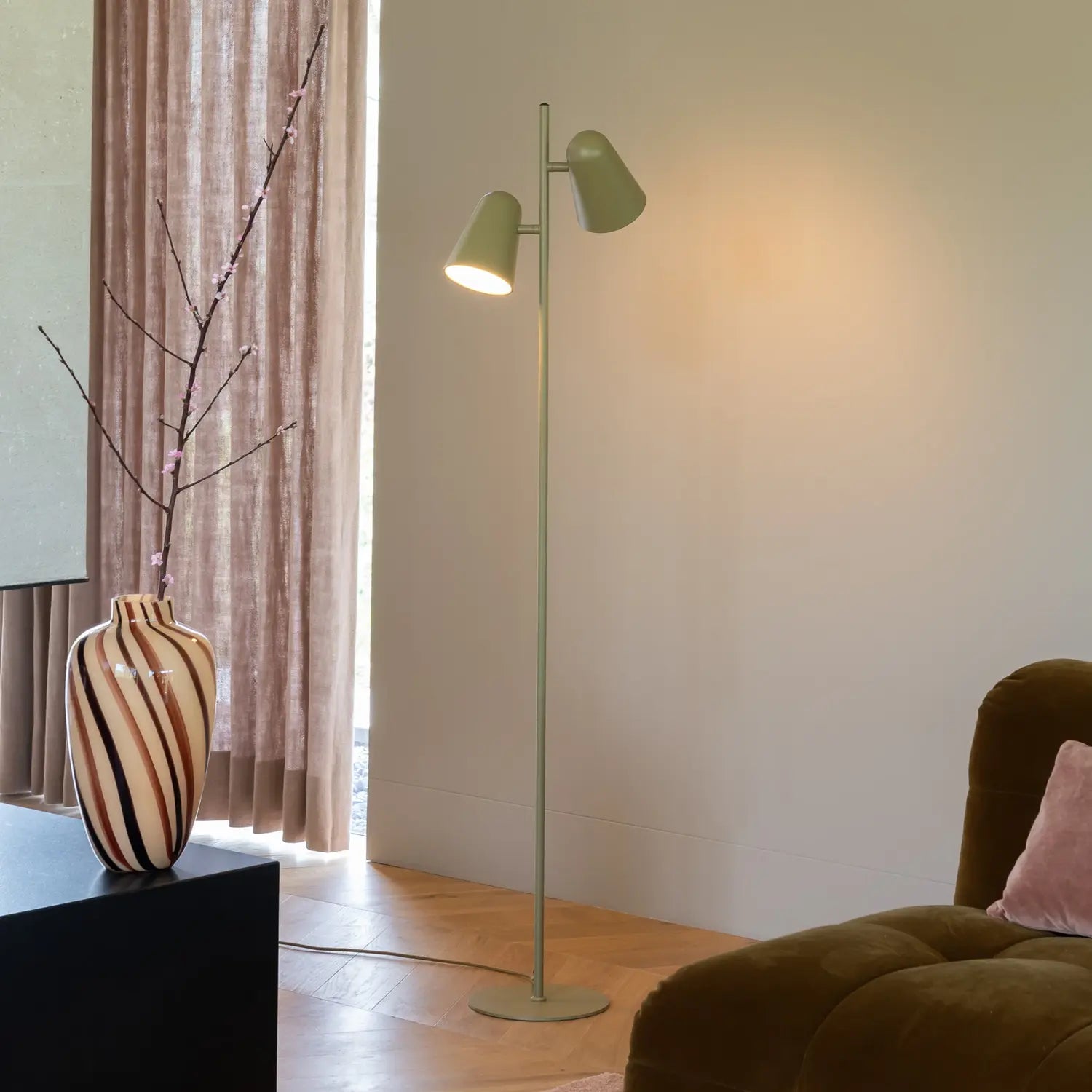 B-Ware It's About Romi Stehleuchte Lampe Standlampe Salamanca Eisen Olivgrün E14 Led - 8716248098472