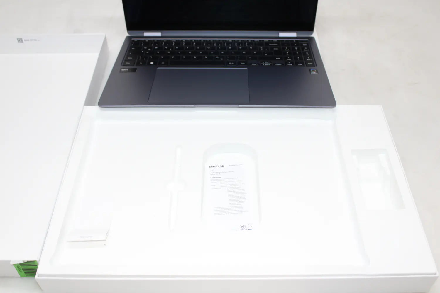 B-Ware Samsung Notebook Laptop Galaxy Book4 Pro 360 Touchscreen 16 Zoll Siehe Text/Foto - 8806095494876