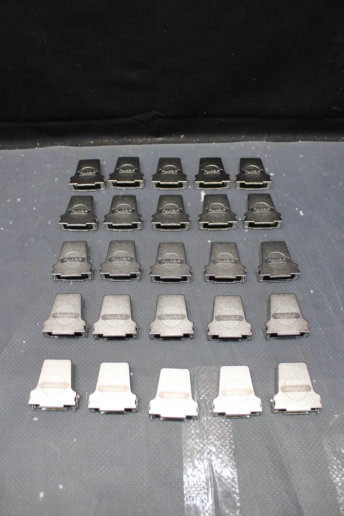 Molex D-SUB Gehäuse Stecker 172704-0094 Elektronikzubehör Gehäuse 25 STÜCK - 0889056020053