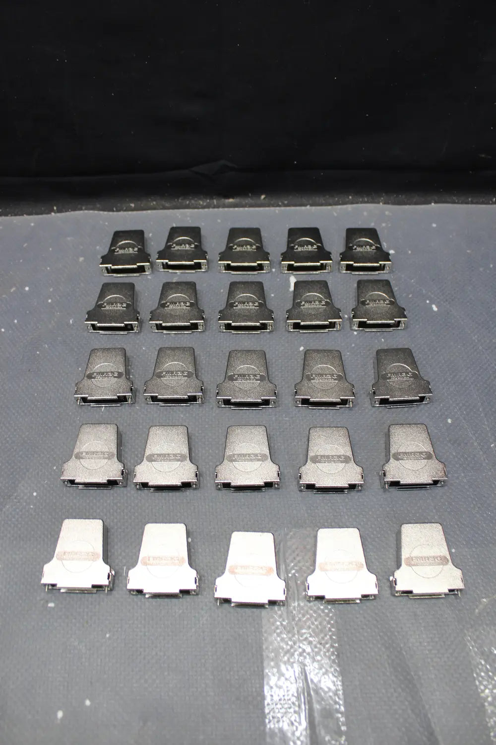 B-Ware Molex D Sub Gehäuse Stecker 172704 0094 Elektronikzubehör Gehäuse 25 Stück - 889056020053