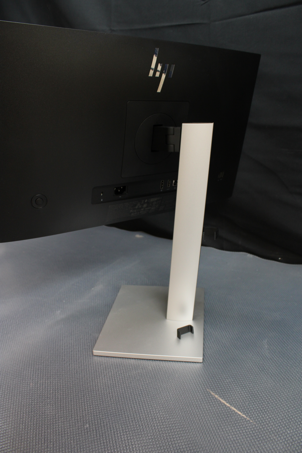 Hp Tft 724pn Monitor Bildschirm 24 Zoll Ips Pivot Usb100 Hz Siehe Text/Foto B-Ware