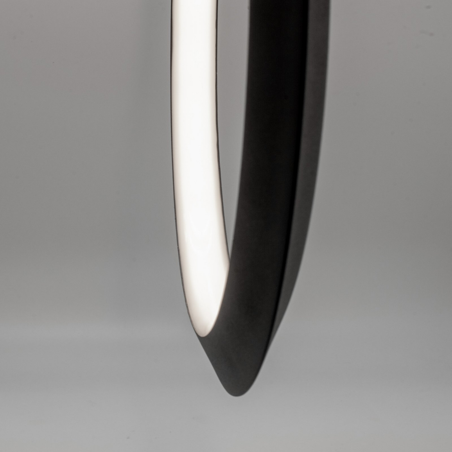 Mantra Iluminación Suspension LED Lampe Kitesurf, deux lumières, noire