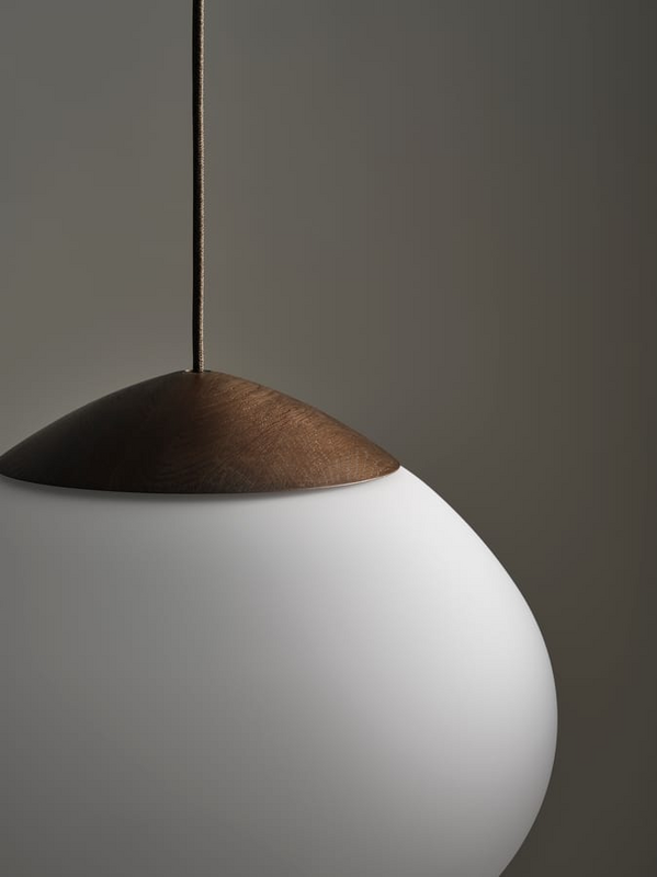 Bolia Acorn Pendelleuchte Hängeleuchte Leuchte ø 32 Cm Eiche Geölt Opalglas Matt B-Ware