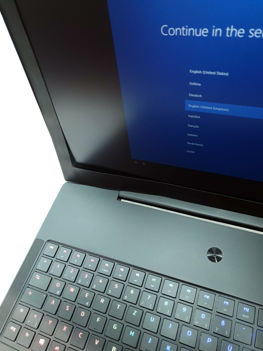 Razer Blade Pro Fhd Gaming Laptop I7 1060 16 Gb 256 Gb Unvollständig + Siehe4 B-Ware
