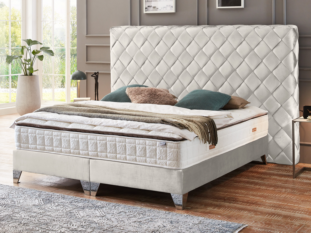 Boxspringbett geflochten XXL-Kopfteil Bettkasten 180x200 cm Altweiß Samt glanz