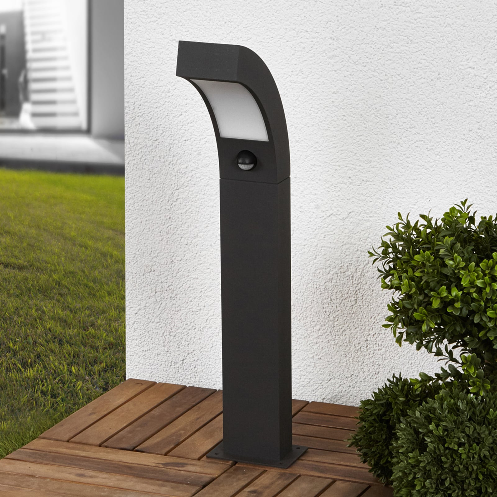 Lucande LED Sockelleuchte Lennik Außenleuchte mit Bewegungsmelder anthrazit 60cm - 6291105708951