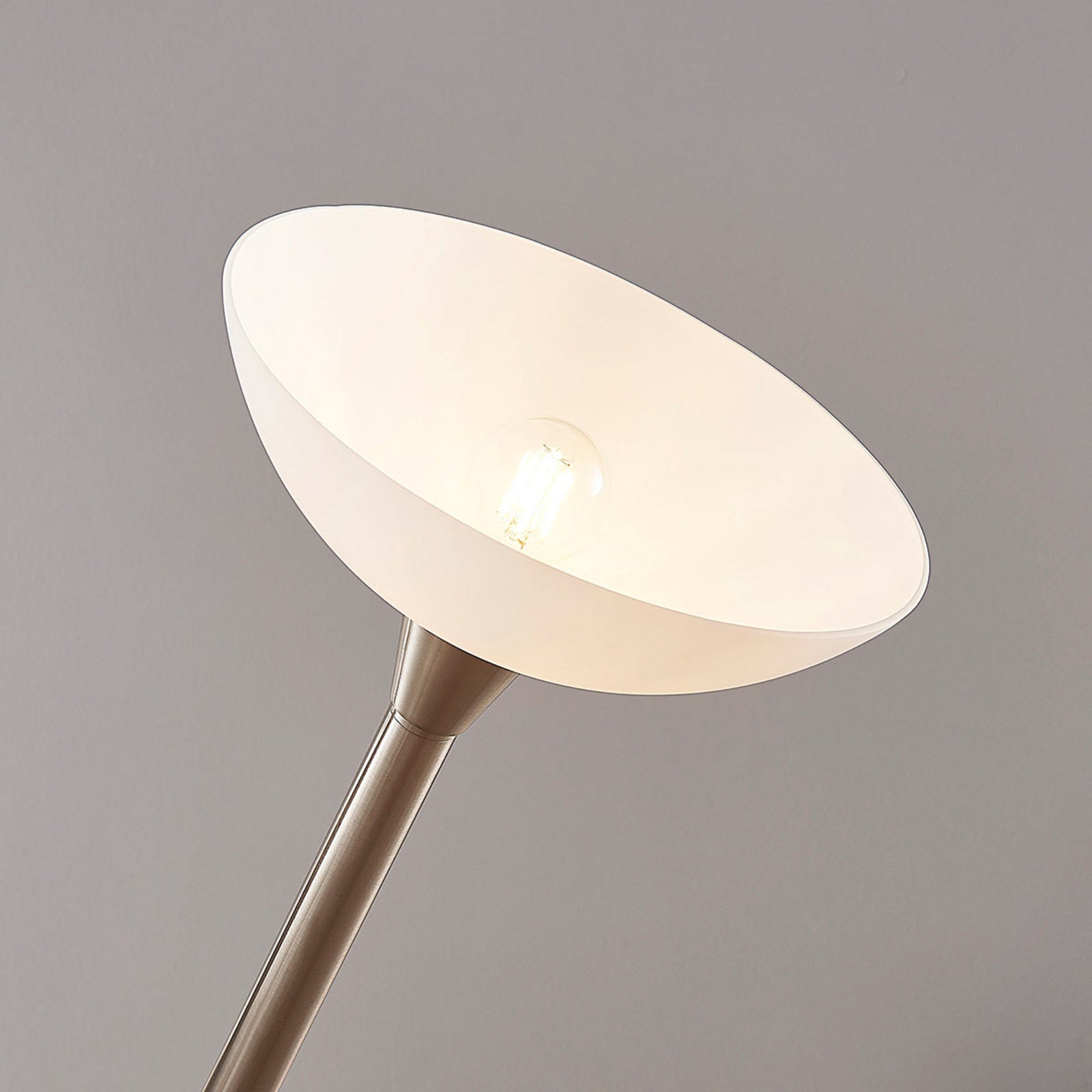 Lindby Stehlampe Ignacia LED Stehleuchte Lampe nickel 180 cm E27 Glas modern - 4251096543391