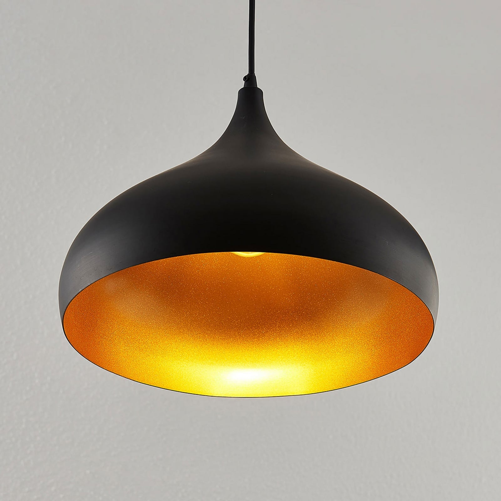 Lindby Hängelampe Hängeleuchte Ritana LED Pendelleuchte Lampe schwarz-gold Ø31cm - 4251096559866