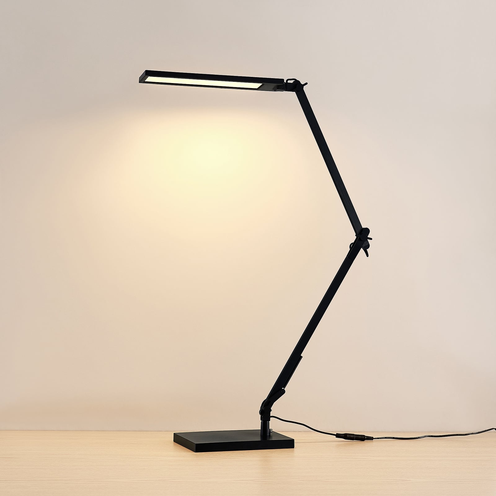 Lindby Tischlampe Antisa LED dimmbar CCT schwarz höhenverstellbar 1000 Lumen - 4251096589177