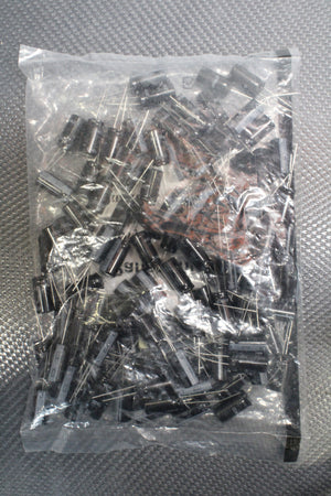 B-Ware Panasonic Elektrolyt-Kondensator Kondensator 1200µF 35V radial 100 STÜCK