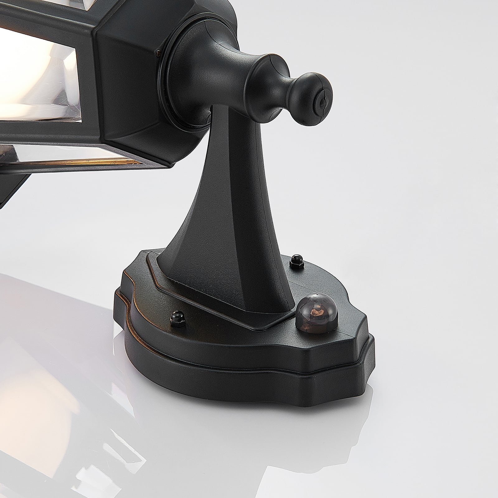 Lindby Außenwandleuchte Iavo LED Gartenlampe mit Bewegungsmelder schwarz 38cm - 4251096561296