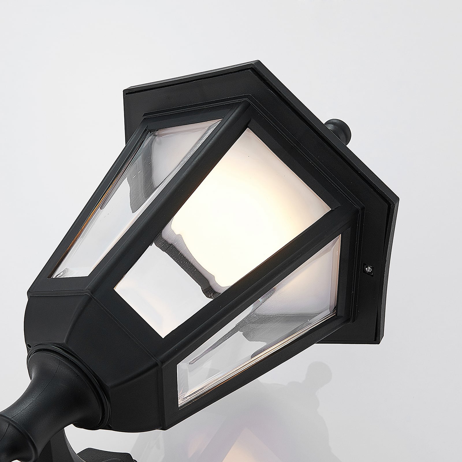 Lindby Außenwandleuchte Iavo LED Gartenlampe mit Bewegungsmelder schwarz 38cm - 4251096561296