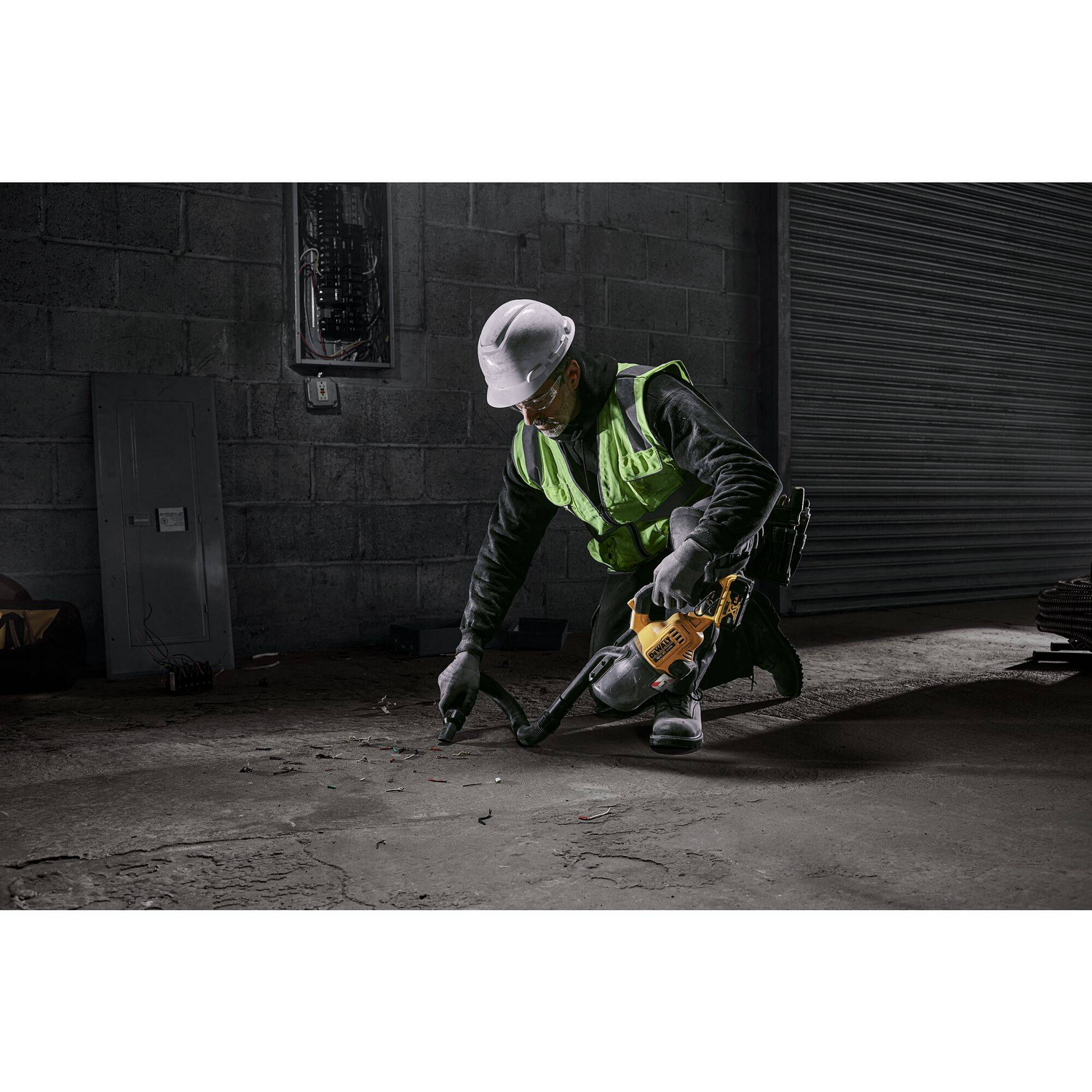 Aspirateur portatif sans fil DEWALT DCV501LN-XJ