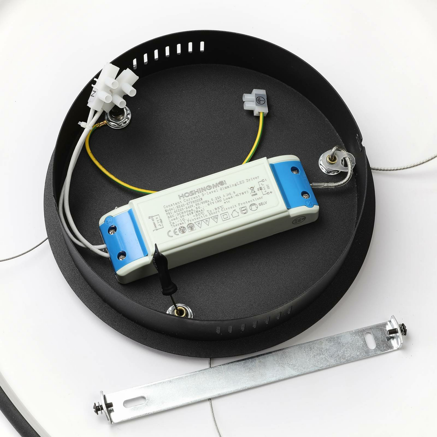 B-Ware Lindby Lucy Led Hängeleuchte Hängeleuchte Deckenlampe Lampe 37 W ø 90cm Schwarz