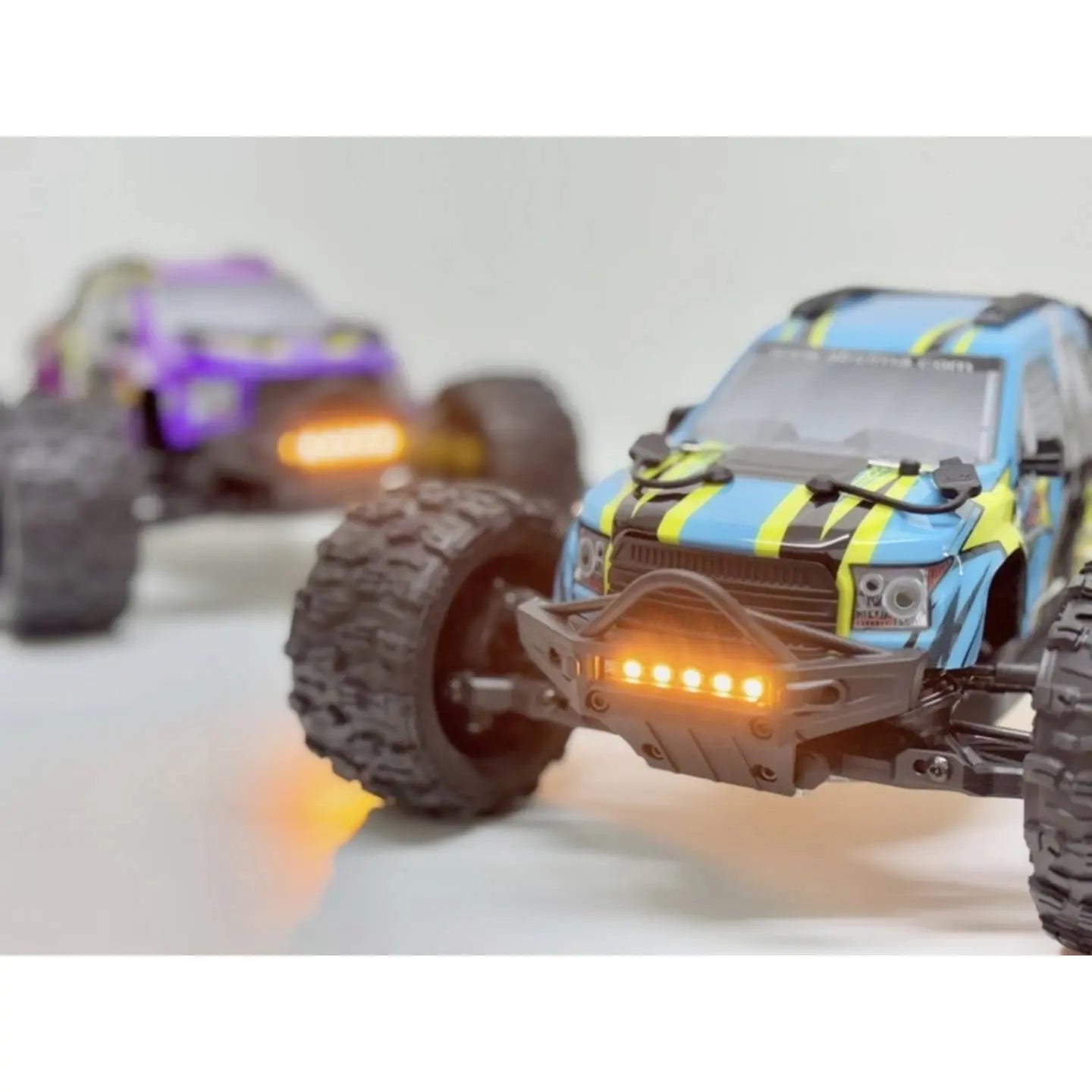B-Ware Absima 3 S Bl Mini Amt Rc Auto Modell Fluo Blue Brushless Fahrzeug - 4250650962210