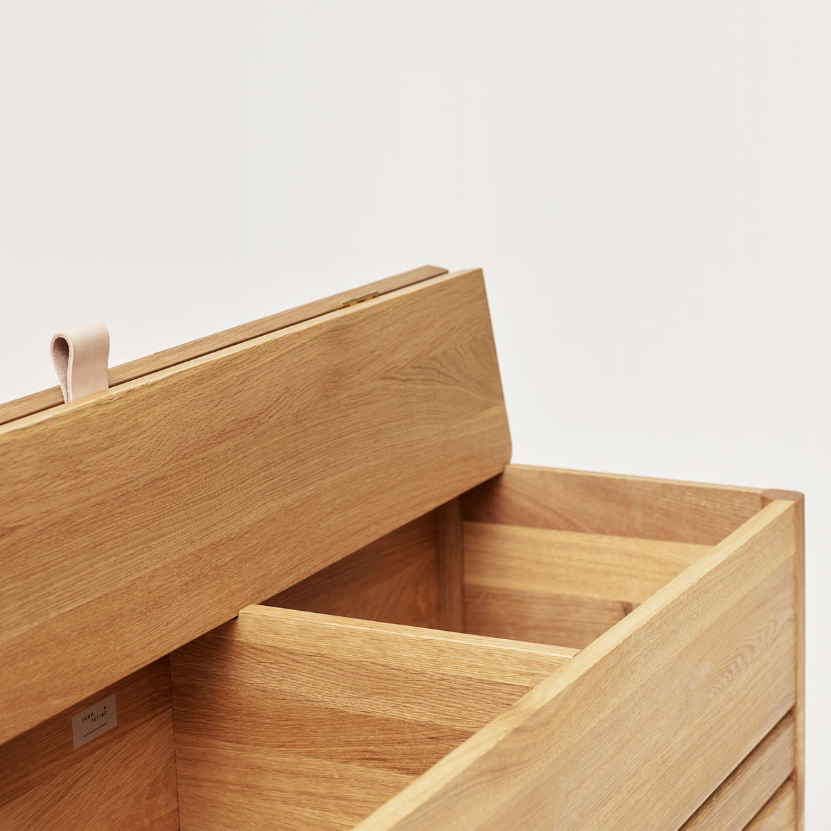 B-Ware Form & Refine A Line Truhenbank Sitzbank Truhe Sitz Holztruhe 111,5 Cm Eiche