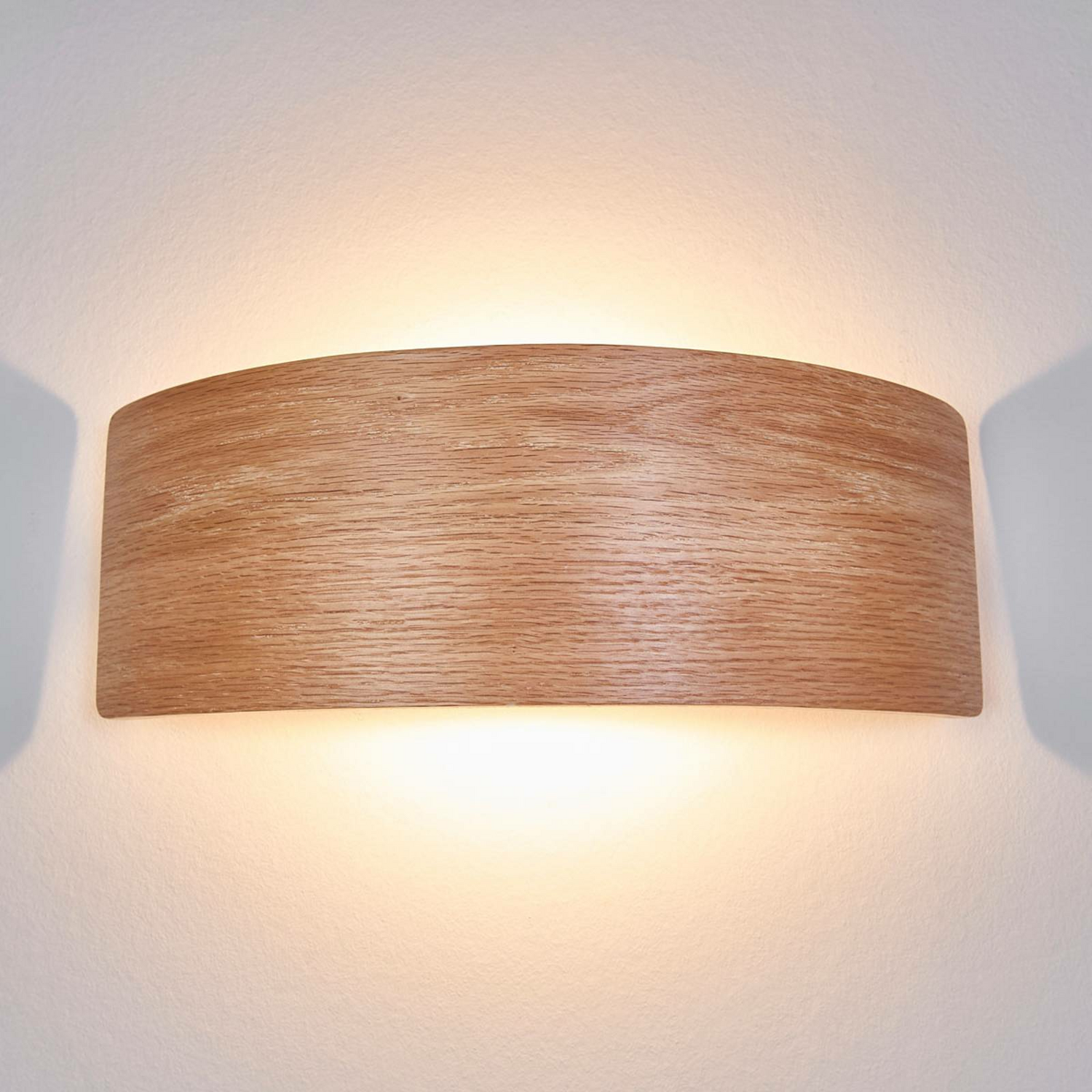 Applique murale LED Lindby, applique murale Rafailia, lampe murale en bois et métal 
