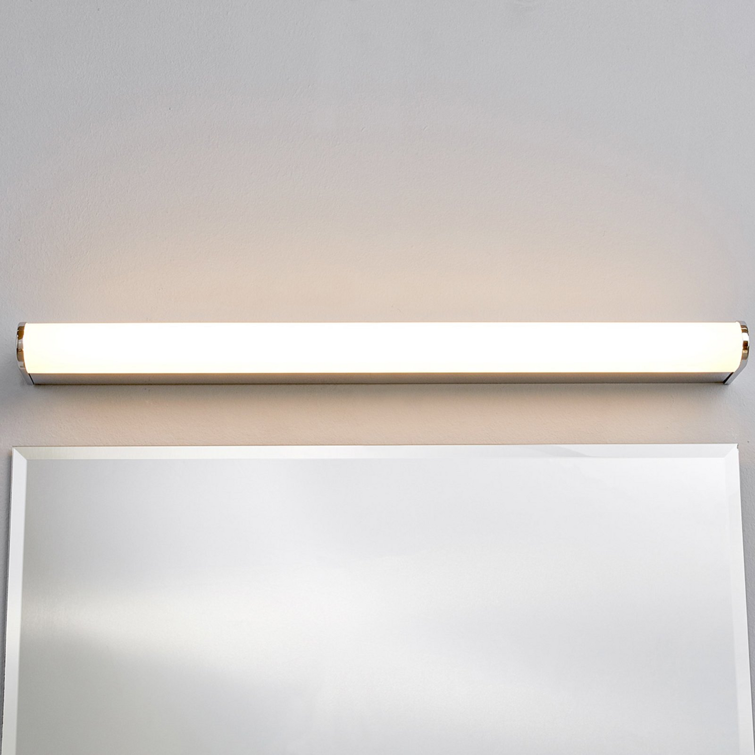 Applique murale LED Lindby Philippa pour salle de bain, miroir lumineux, lampe de salle de bain, semi-circulaire, 58 cm 