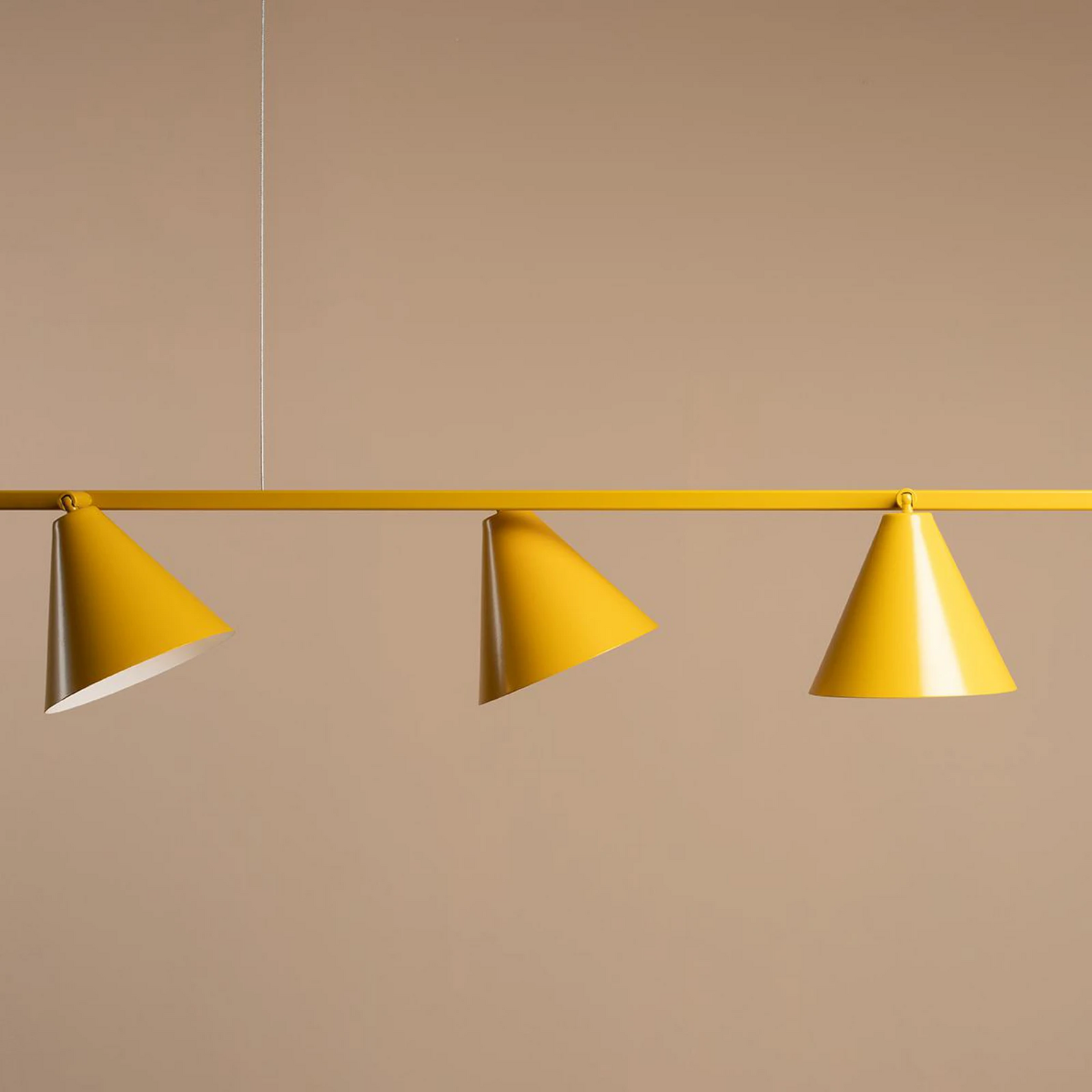 B-Ware Aldex Hängeleuchte Lampe 4 Hängelampe Licht Gelb Metall Kegel E27 Siehe Text - 5904798657345
