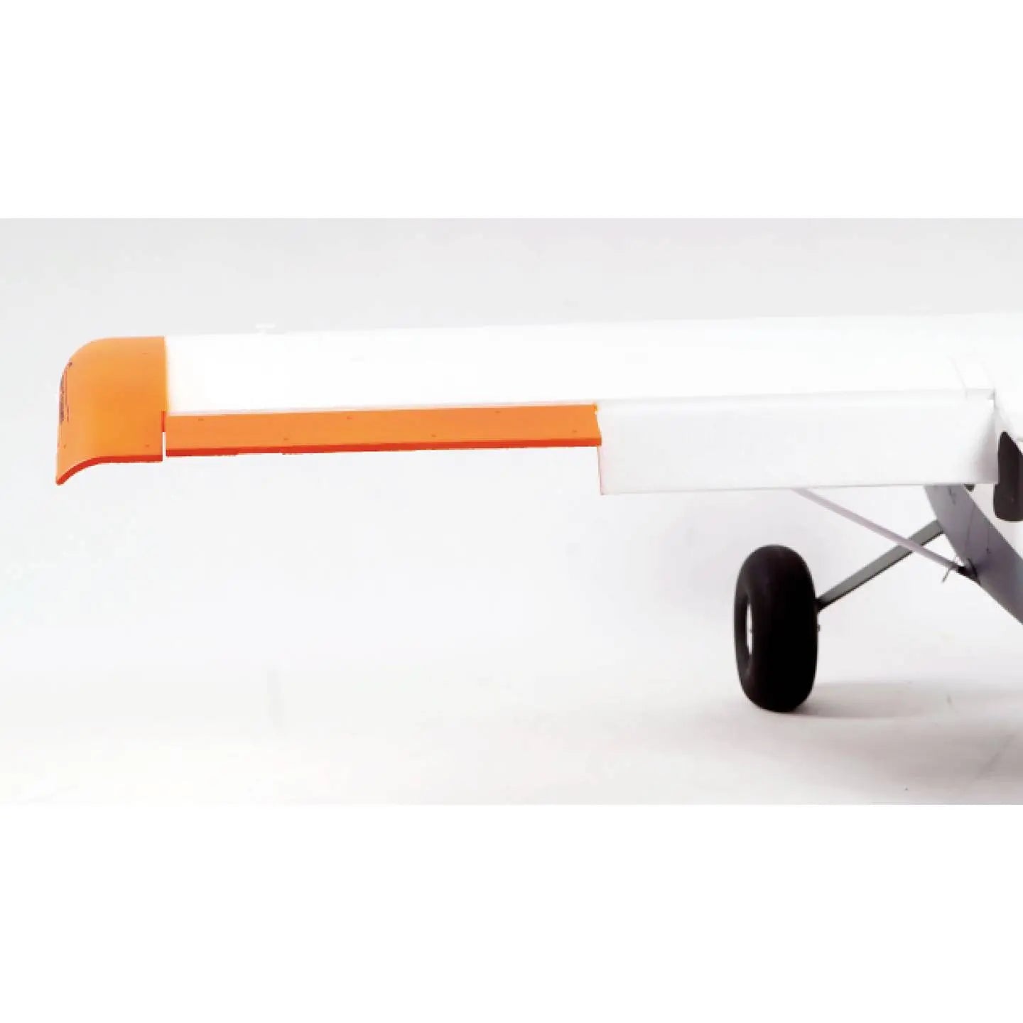 B-Ware Amewi Rc Modellflugzeug Motor Flugzeug Amx Planes Tasman Weiß Orange Pnp 1500 Mm - 4260768510111