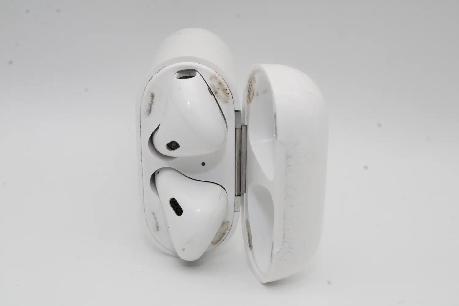 B-Ware Apple Air Pods Mit Ladecase 2. Gen In Ear True Wireless Weiß Siehe Text/Foto - 190199098572