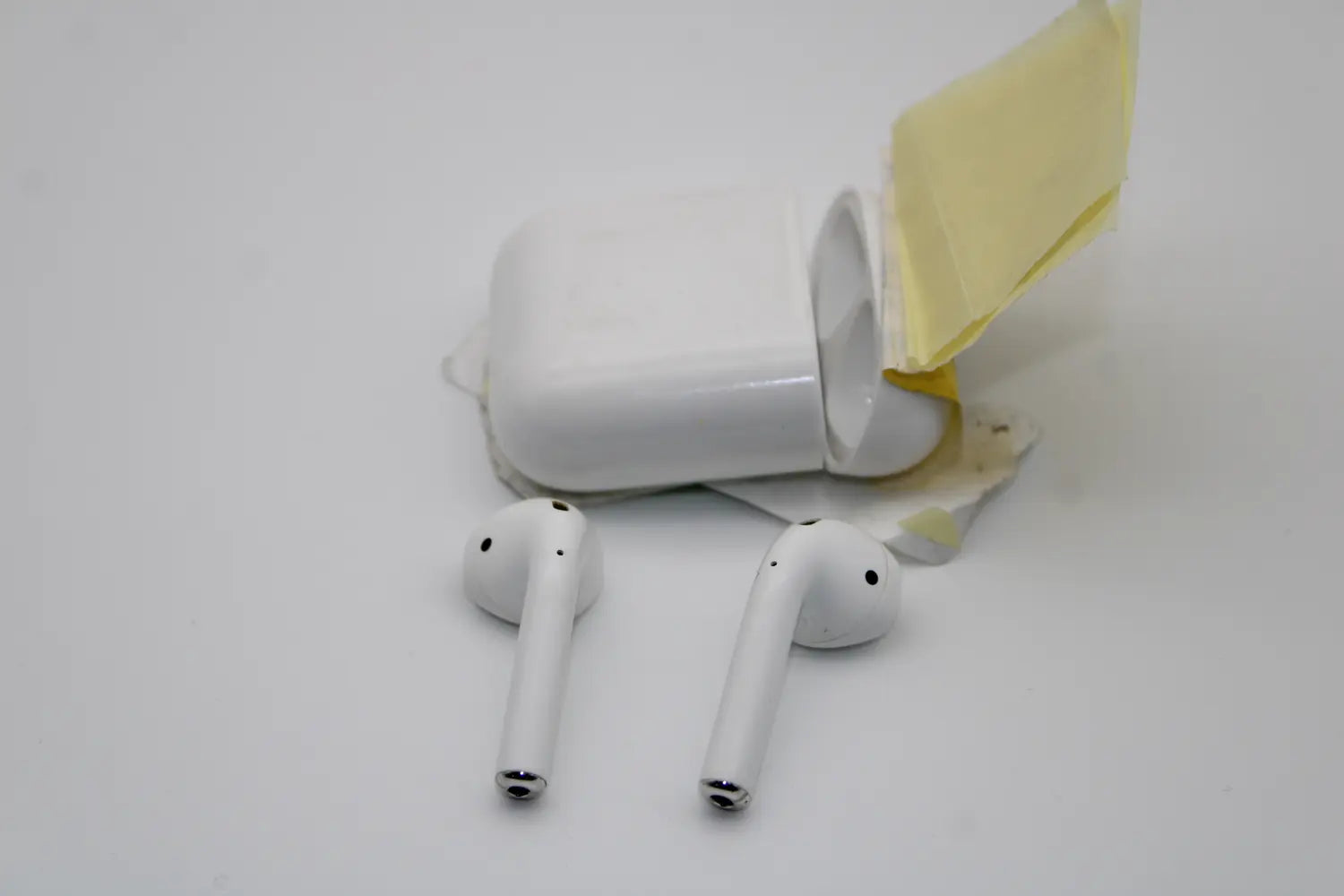 B-Ware Apple Air Pods Mit Ladecase 2. Gen In Ear True Wireless Kopfhörer Siehe Text/Foto - 190199098572