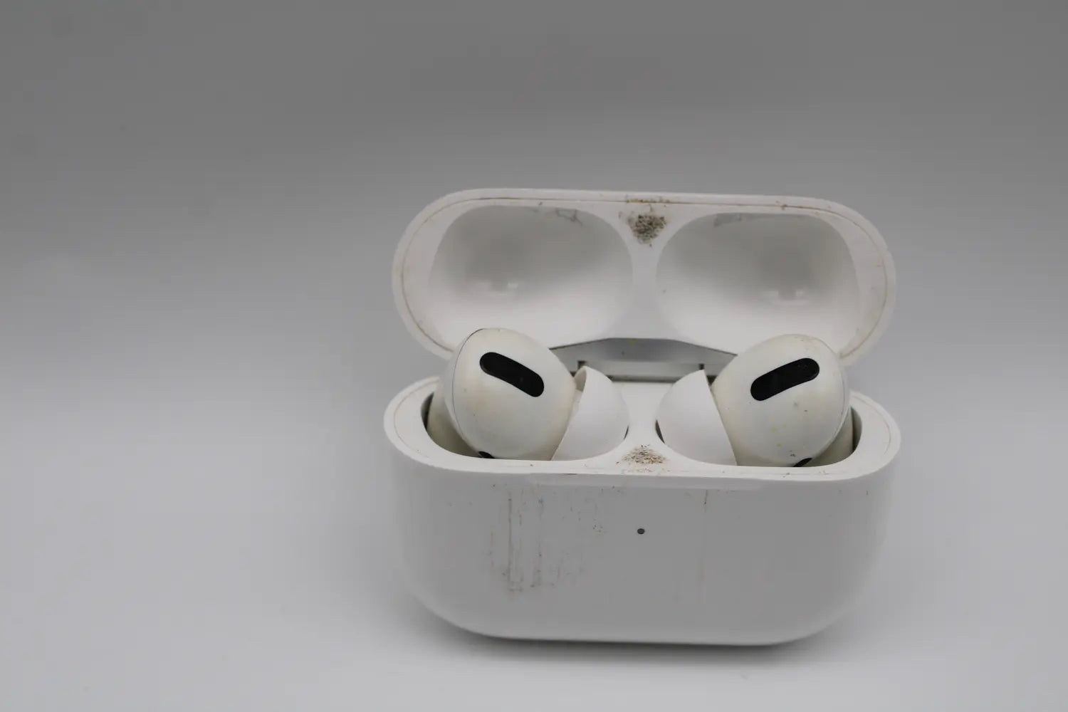 C-Ware Apple Air Pods Pro Weiß Mit Wireless Case In Ear Kopfhörer (Bluetooth) - 190199247000