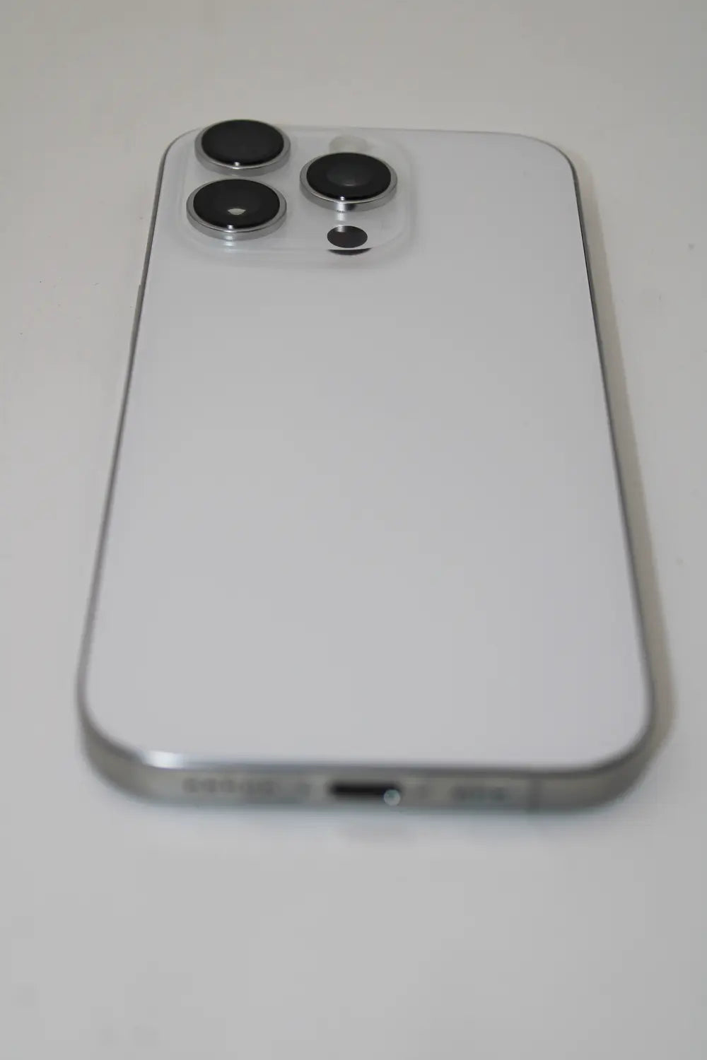 B-Ware Apple I Phone 16 Pro Smartphone Handy Titan Weiß 512 Gb 16 Cm 6.3 Zoll - 195949772917