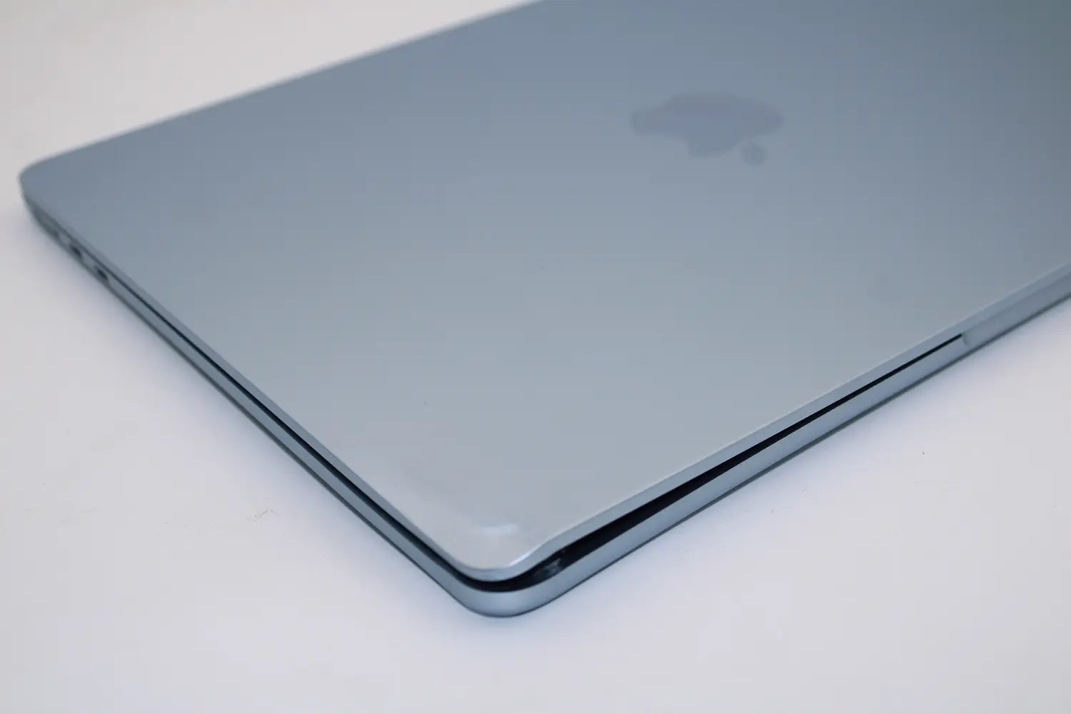 D-Ware Apple Mac Book Air Notebook Laptop 13 Zoll 16 Gb Ram 256 Gb Ssd M4 Defektware - 195949890123