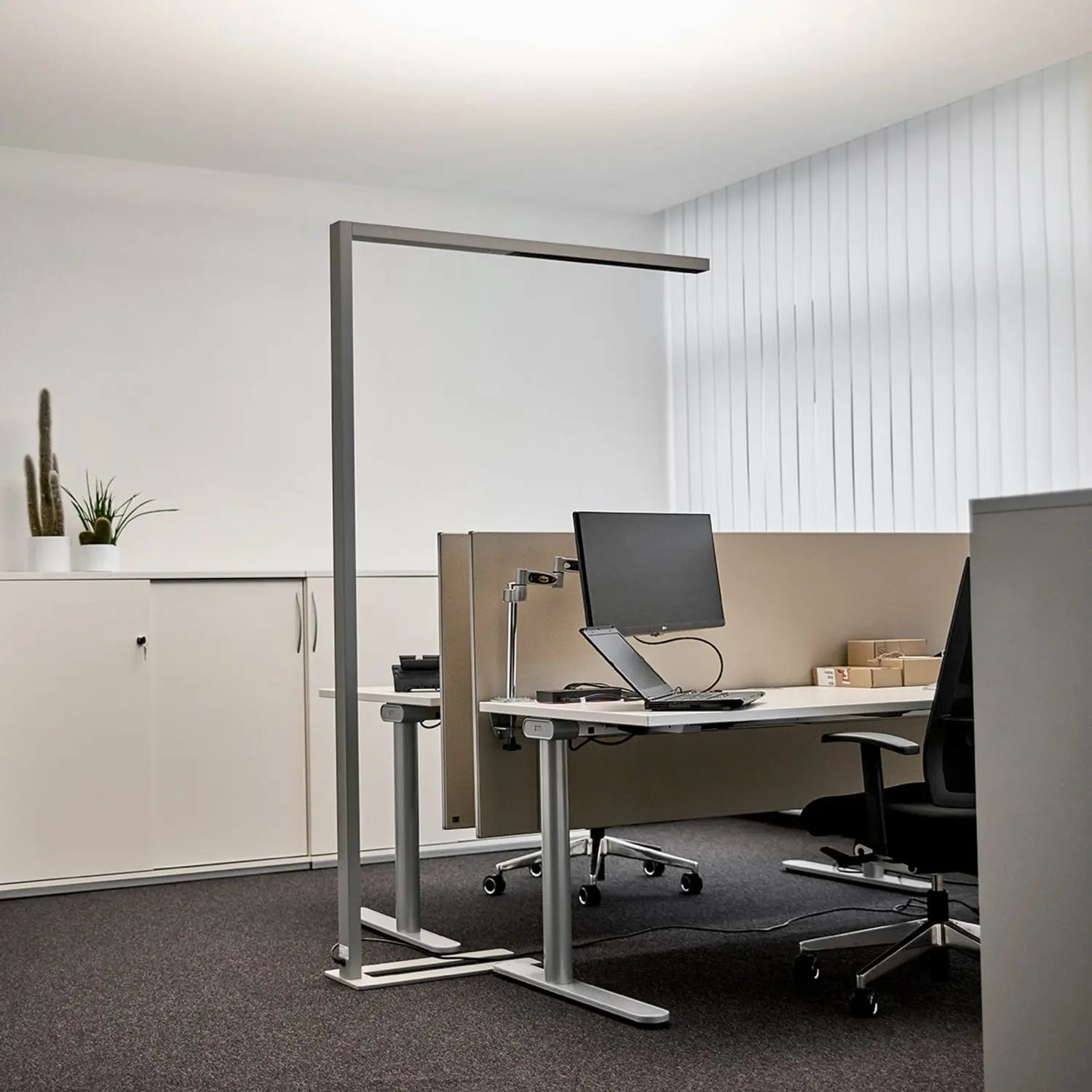 B-Ware Arcchio Stehlampe Büro Standlampe Led Sensor Silber Dimmbar Touchdimmer Cct