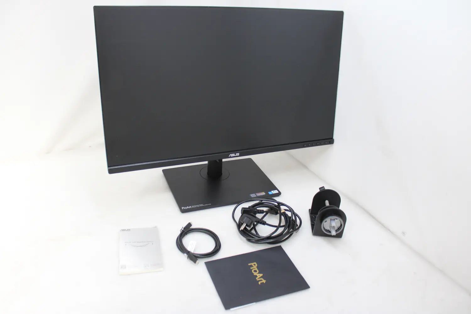 D-Ware Asus Pro Art Pa329 Cv Monitor 32" 81,3cm Gaming Bildschirm Ips 4k Uhd Defektware - 4711081009726