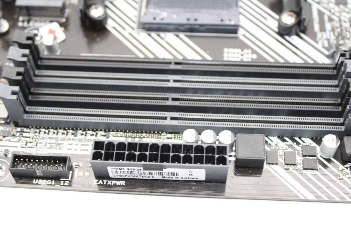 Asus PRIME B550M-A Mainboard Sockel AMD AM4 Micro-ATX Chipsatz SIEHE TEXT/FOTO - 4718017755528