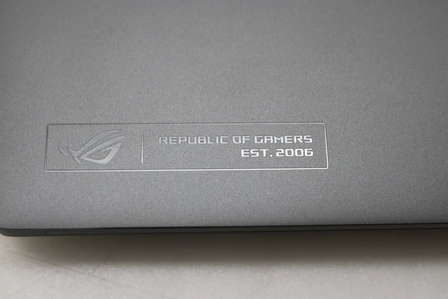 C-Ware Asus Rog Ga403 Ui Qs024 W 14 Zoll Notebook Laptop Rtx 4060 Siehe Text/Foto - 4711387443330