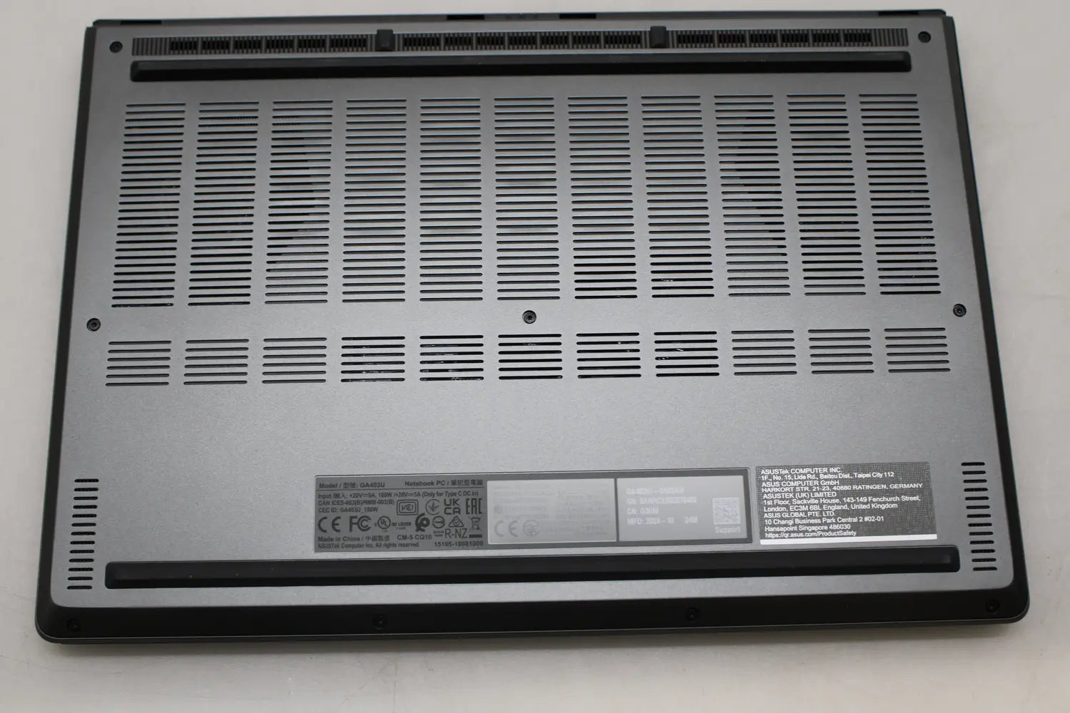 C-Ware Asus Rog Ga403 Ui Qs024 W 14 Zoll Notebook Laptop Rtx 4060 Siehe Text/Foto - 4711387443330