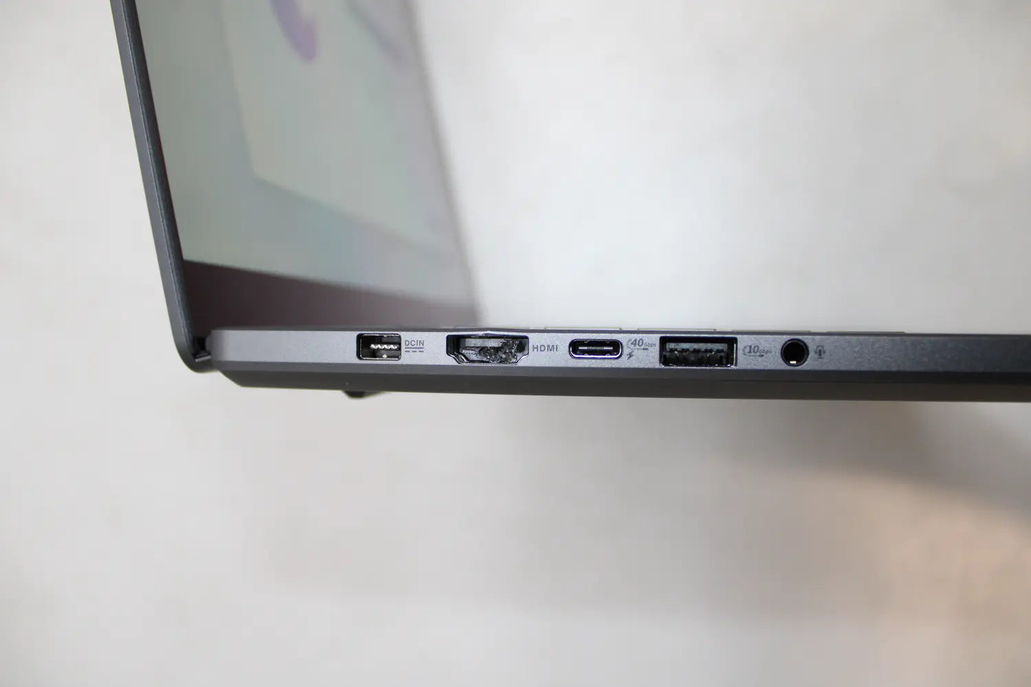 C-Ware Asus Rog Ga403 Ui Qs024 W 14 Zoll Notebook Laptop Rtx 4060 Siehe Text/Foto - 4711387443330