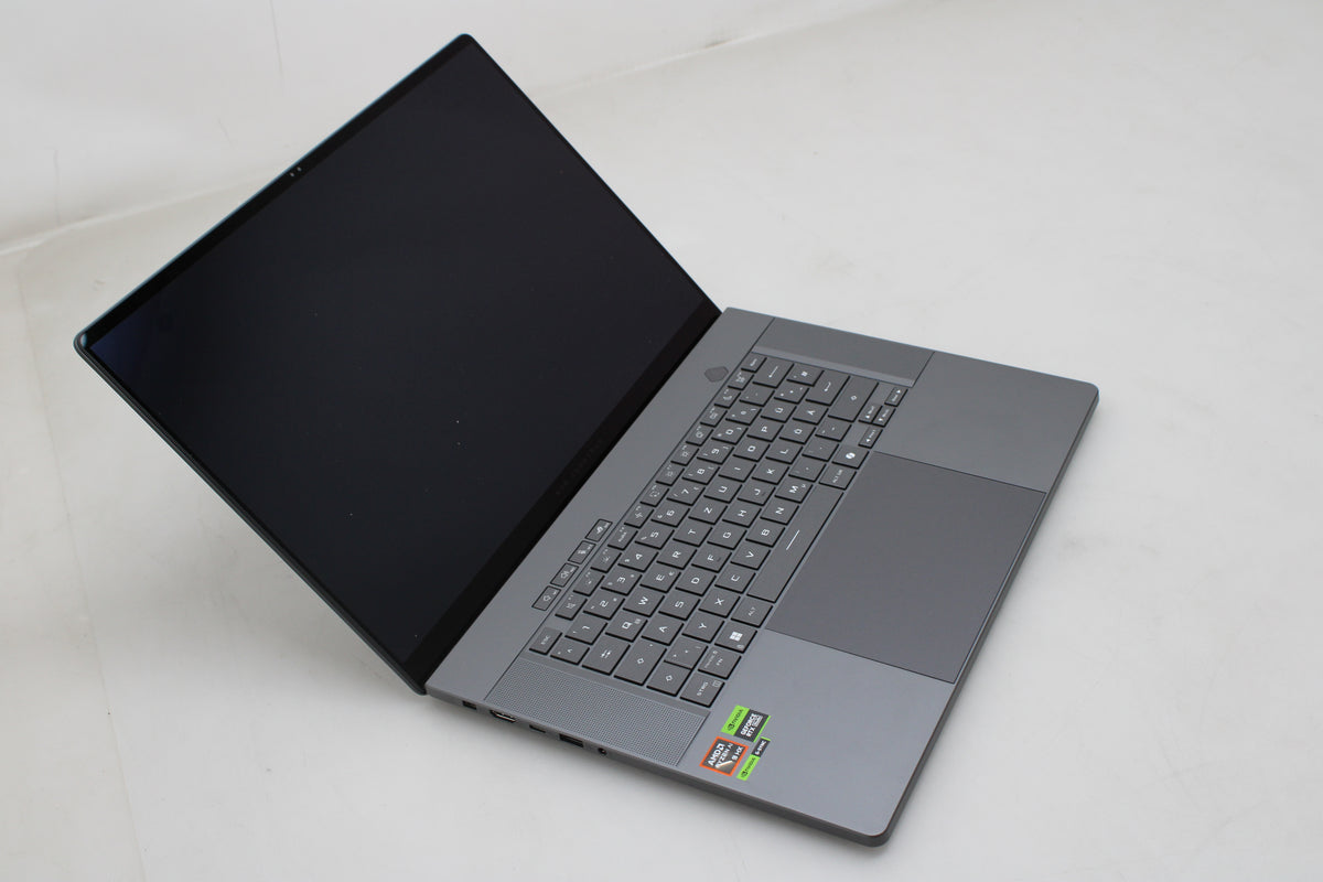 ASUS ROG Zephyrus G16 AI Notebook Laptop R9 HX 370 32 1 4070 SIEHE TEXT/FOTO - 4711387660171